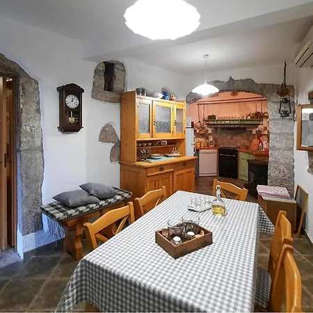 Ferienhaus Luxurious In Lovran